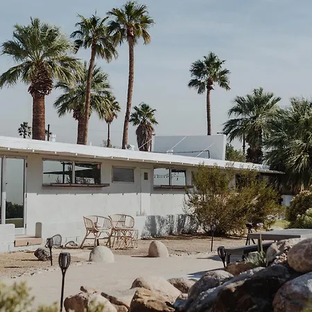 Miracle Manor Boutique Hotel & Spa Desert Hot Springs Exterior photo