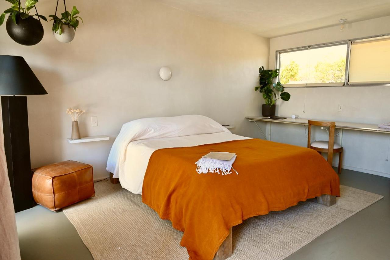 Miracle Manor Boutique & 3*