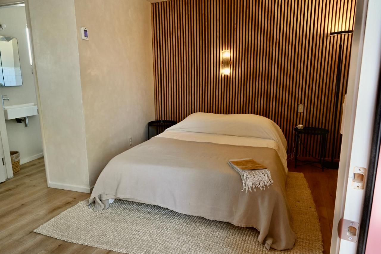 Miracle Manor Boutique & Spa Desert Hot Springs
